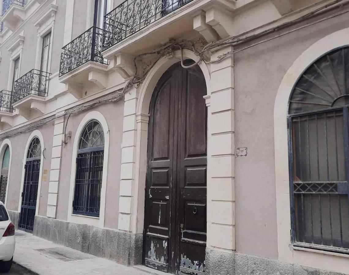Apartamento L&L House CTA Exterior foto